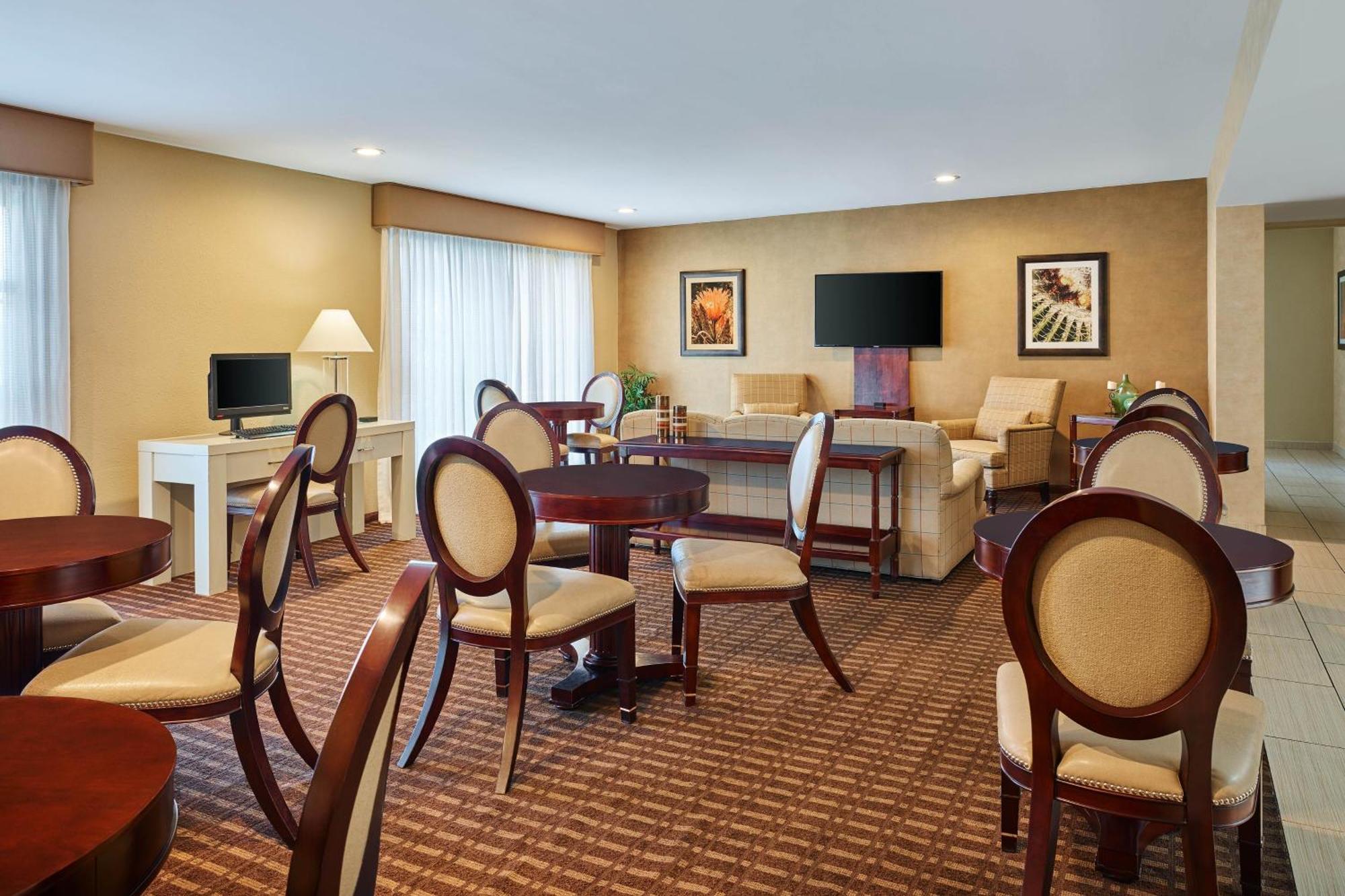 Sheraton Tucson Hotel & Suites Exterior foto